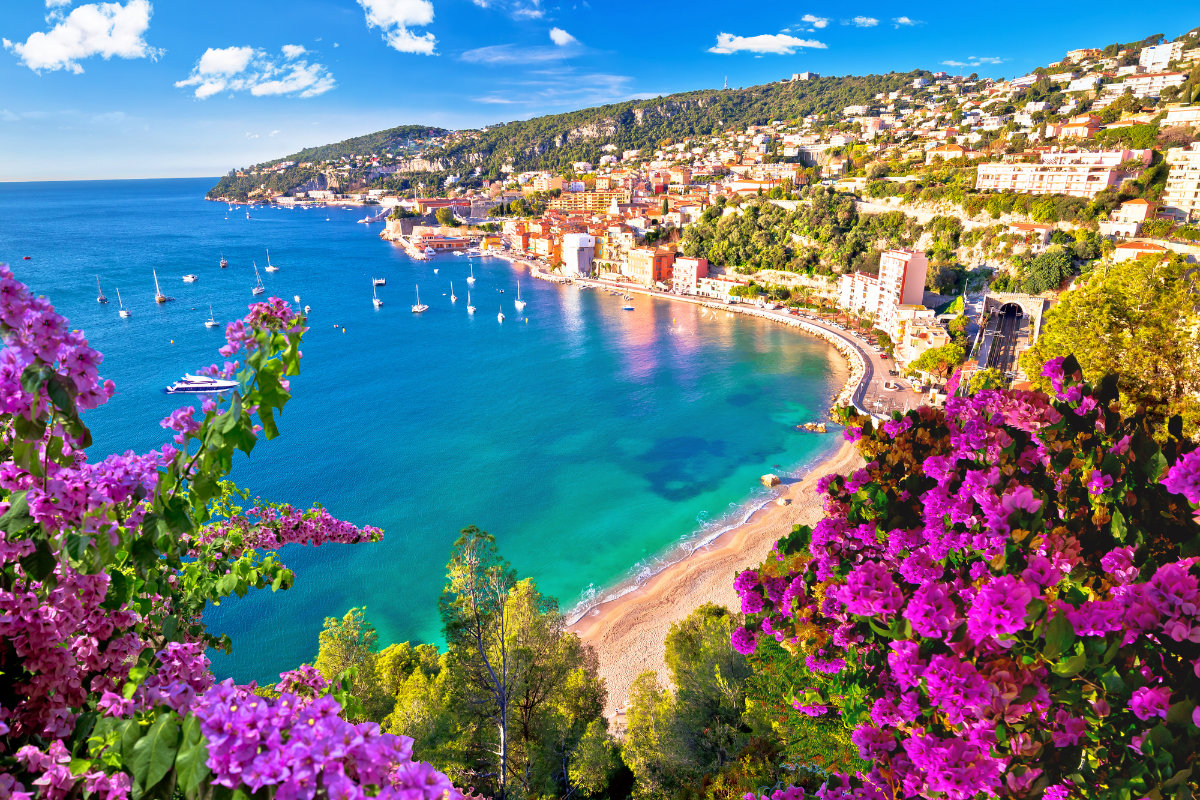 Scenic flight over the Côte d'Azur coastline