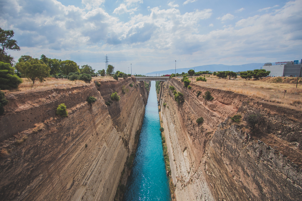 Diorix tis Korinthou (Corinth Canal)