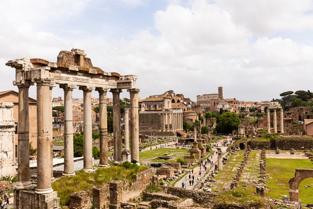 Colosseo (Colosseum) and Foro Romano (Roman Forum)